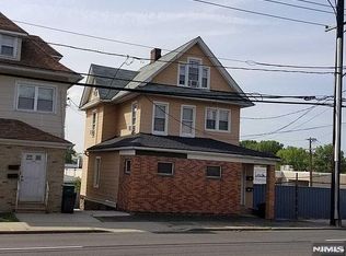 570 Grand Ave, Ridgefield, NJ 07657