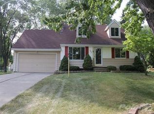 1297 Heathercrest Dr, Flint, MI 48532