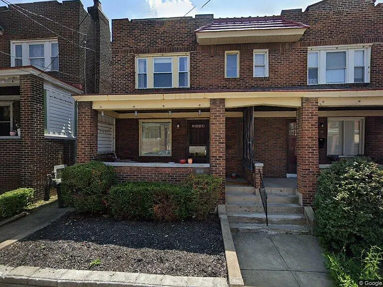 3 bed, 1044 sqft, $2,150 — Photo 1