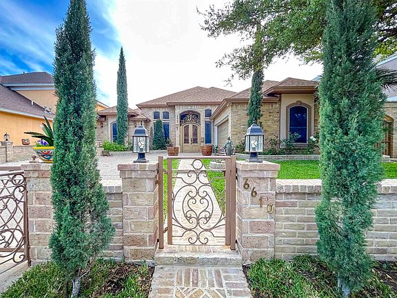3rd image of 6610 Grande Bay Dr
