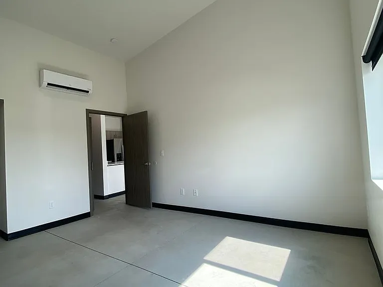 Wall Street Apartments — Photo 12