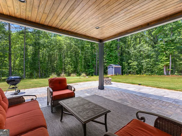 27 Dorian Ct, Newnan, GA 30265
