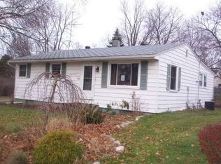 1326 Lamont Ave NW, Grand Rapids, MI 49504