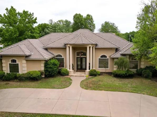 1105 Twilight Beach Rd, Duncan, OK 73533