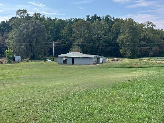 2nd image of 1005 Pearl Wood Rd