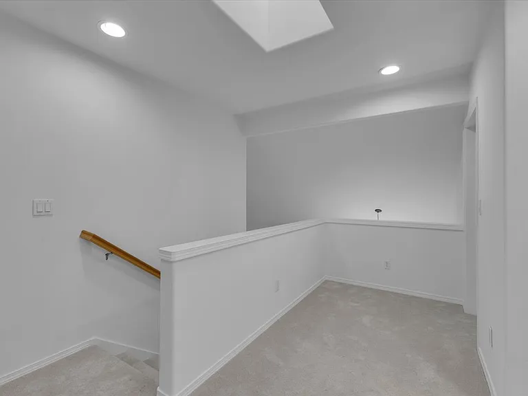 12421 NE 103rd Pl — Photo 20