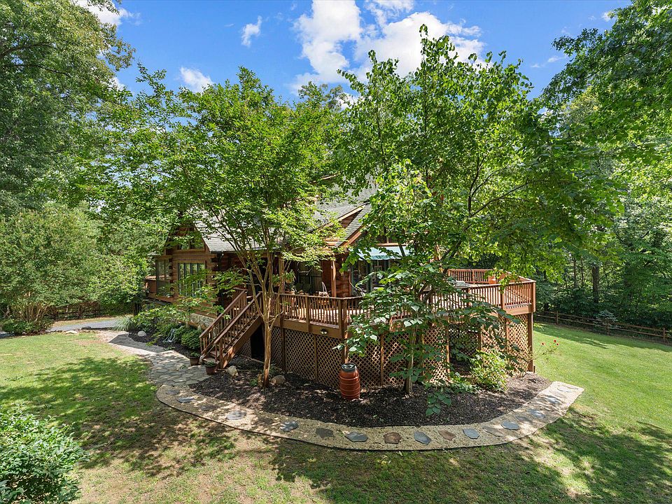 1st image of 459 Windy Pines Rd