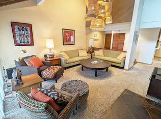 (Undisclosed Address), Sunriver, OR 97707