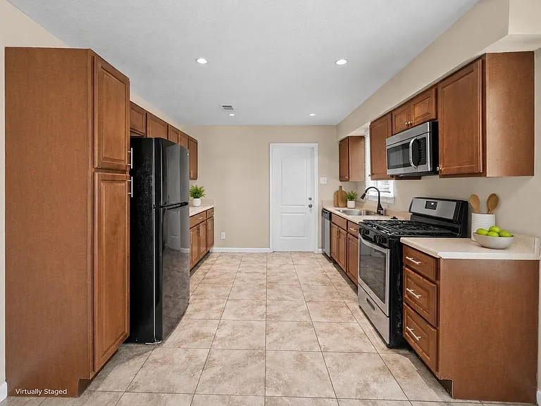 2304 Cedar Bayou Rd — Photo 4