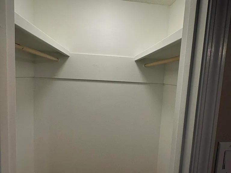 2703 Bay Club Dr — Photo 16