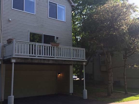 2nd image of 1609 Orchard Ct