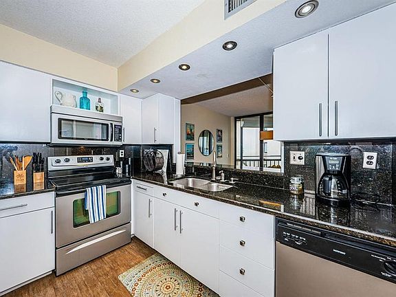 5th image of 5541 Puerta Del Sol Blvd S #316