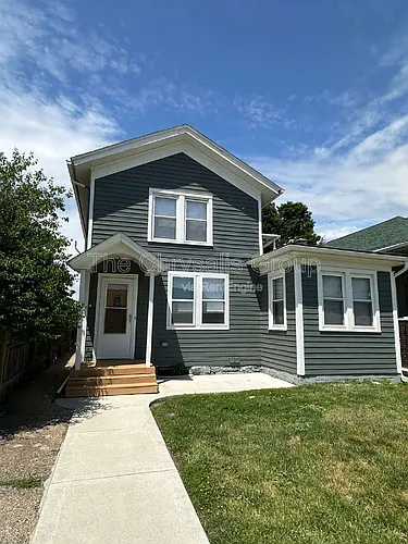 110 E Superior St Photo 1