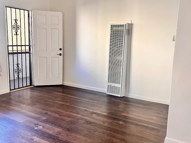 4233 Avocado St #4237-1/2 — Photo 6