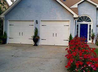 5954 Farmbrook Ln, Rex, GA 30273