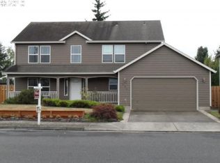 890 SW 26th St, Troutdale, OR 97060