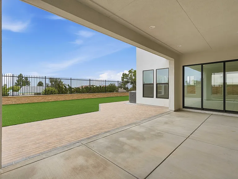 20568 Edgewood Ct — Photo 27