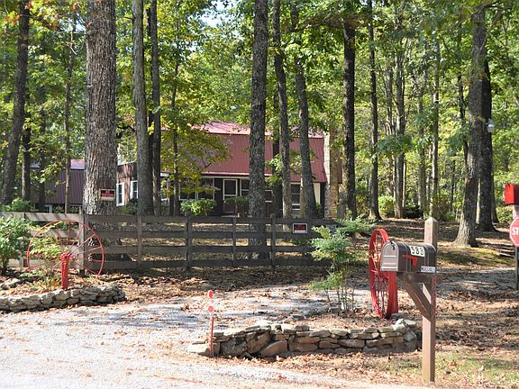 2nd image of 588 Milo Webb Dr