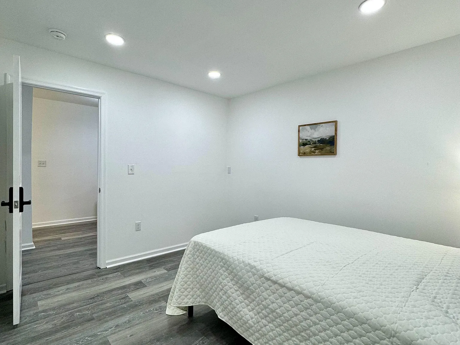 4 bed, 3.5 bath, 2240 sqft, $793 — Photo 2