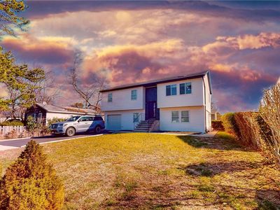 39 S 31st Street, Wyandanch, NY, 11798