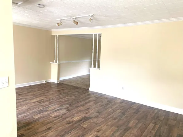 225 Dunnaway St, Shelbyville, TN 37160