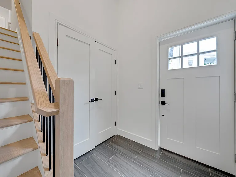 20 Lexington Ave — Photo 30