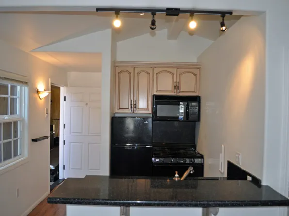 247 Broadway St #C, Laguna Beach, CA 92651