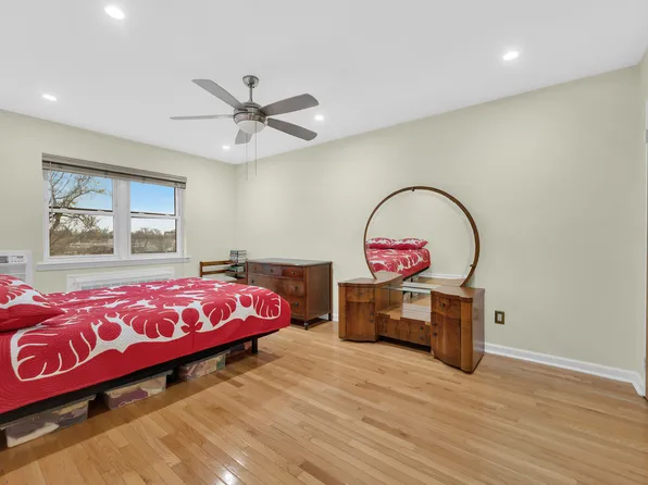 5116 Avenue S image 5 of 12