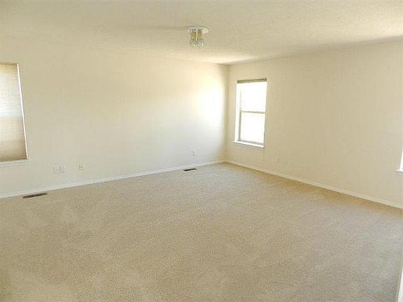 5th image of 5319 Montano Plaza Dr NW