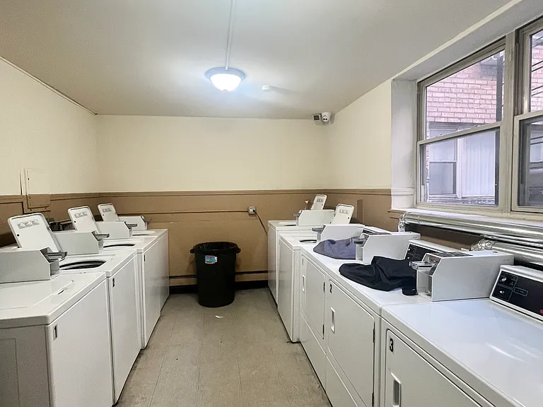 3730 N Pine Grove Ave #408 — Photo 10