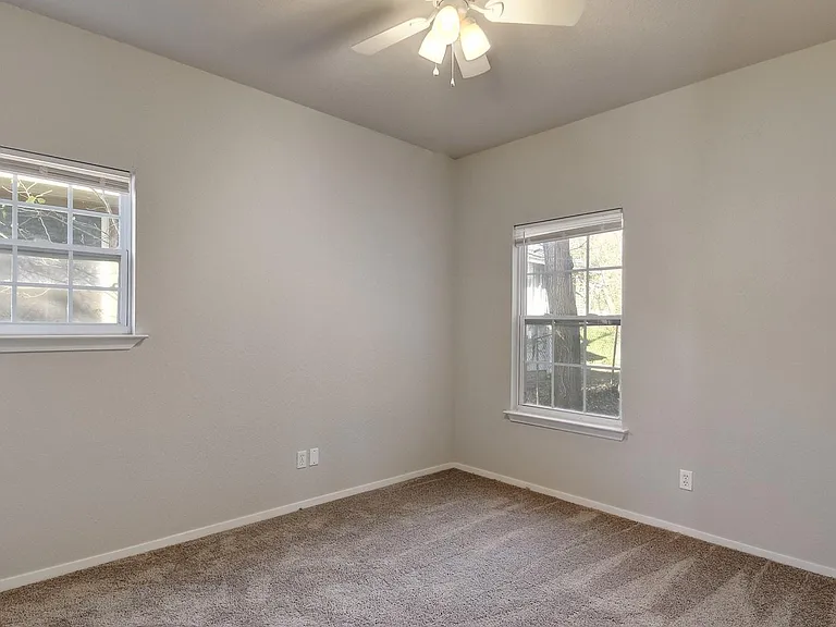 2206 Pennsylvania Ave #A — Photo 11