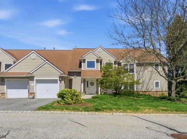 38 Bourne Circle #38, Hardyston Twp., NJ 07419