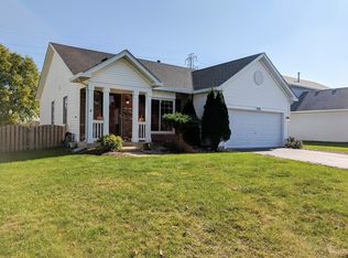 1420 Bluestem Ln, Minooka, IL 60447