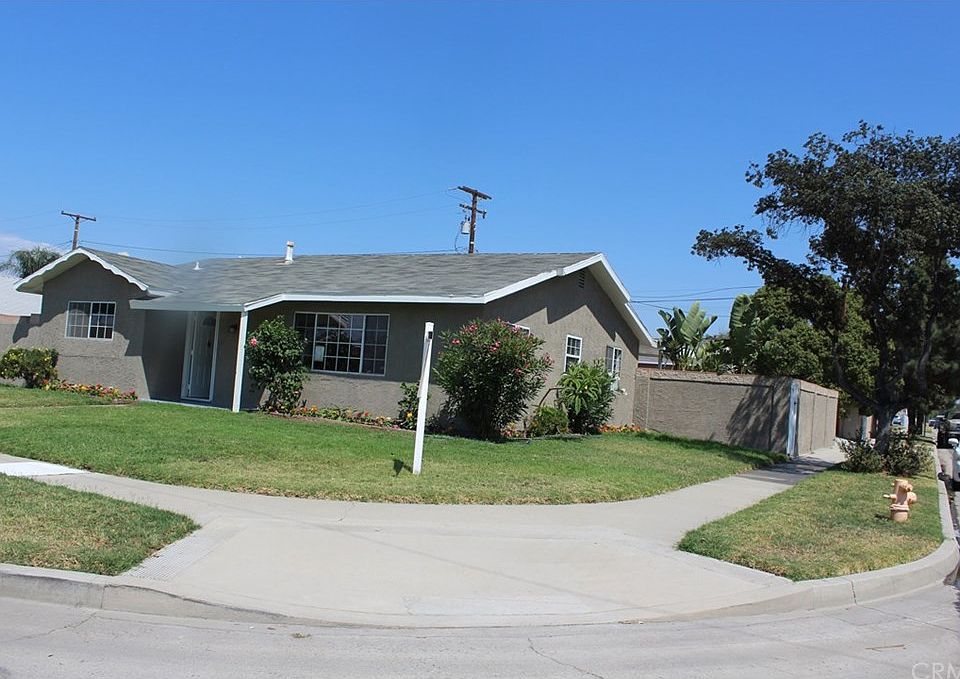 1st image of 7870 La Mirada Cir
