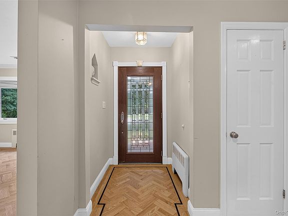 2nd image of 17 Maxwell Road