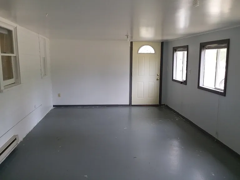 Another view of four-season/entry room