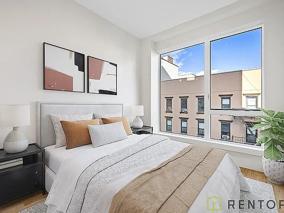 3rd image of 272 S 1st St #3D