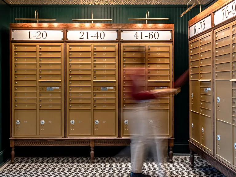 2041 Mailroom
