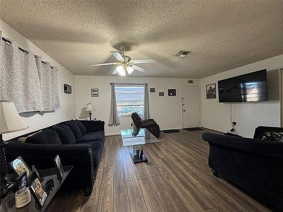 5th image of 147 EVERGREEN DRIVE