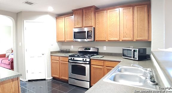 4th image of 12139 Patton Point