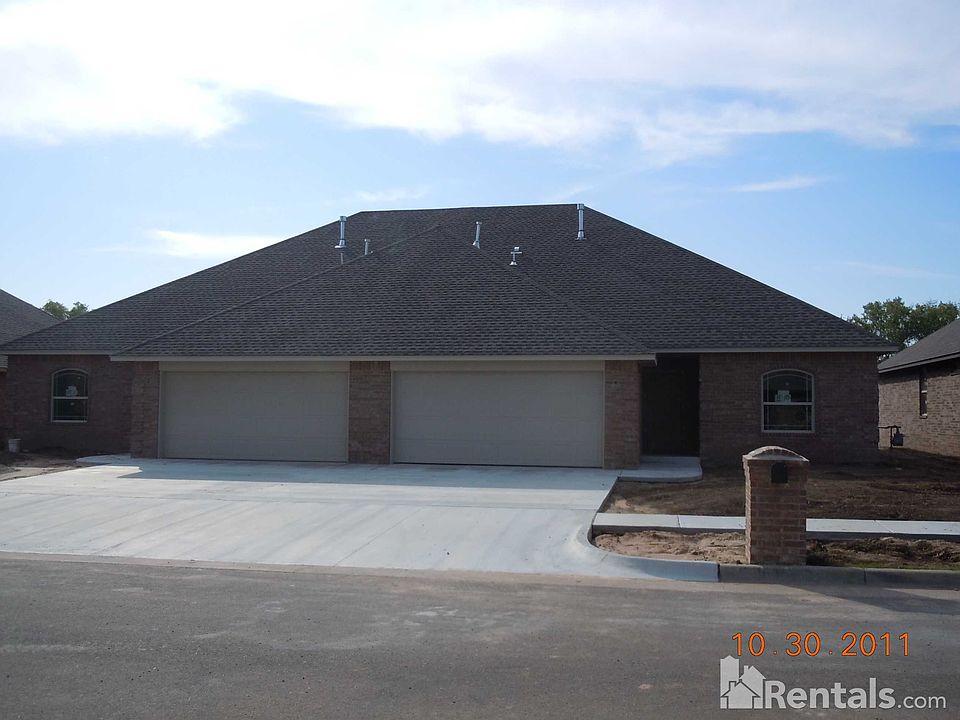 1st image of 11420 NW 121st Pl