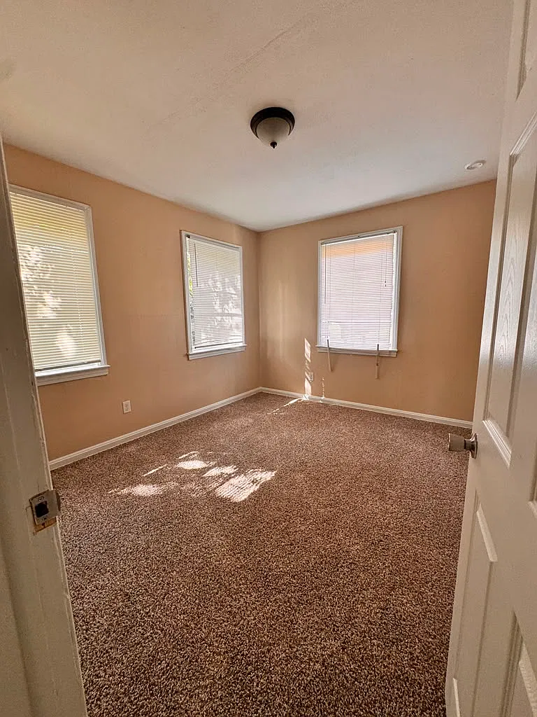 3 bed, 1182 sqft, $1,450 — Photo 4