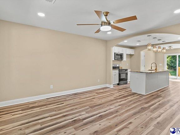 4th image of 408 Gaillard St