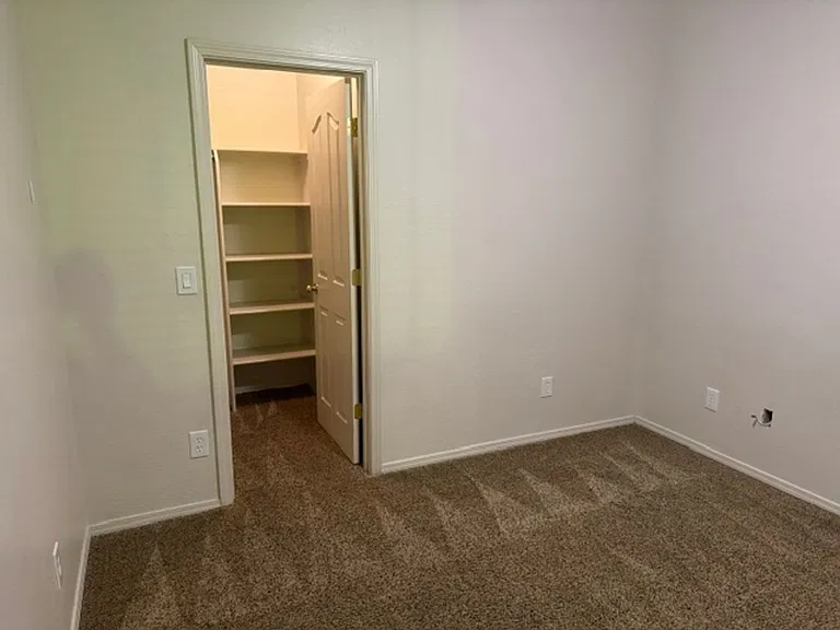 4964 Summit Cir — Photo 10