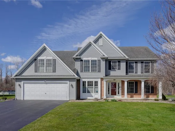 80 Carrie Marie Ln, Hilton, NY 14468