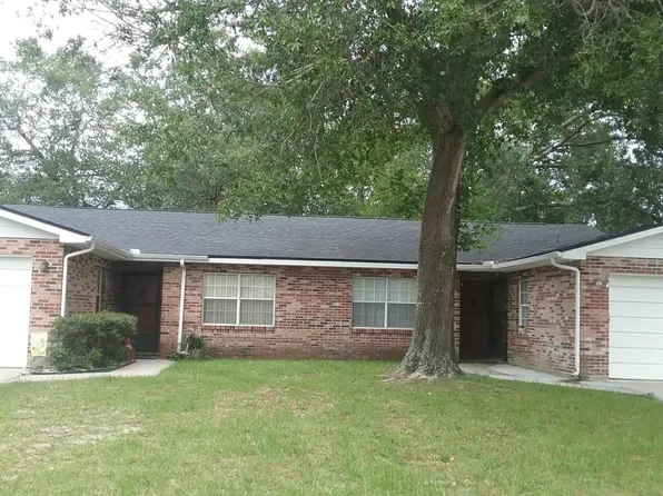 1288 Markham Ave, Spring Hill, FL 34606