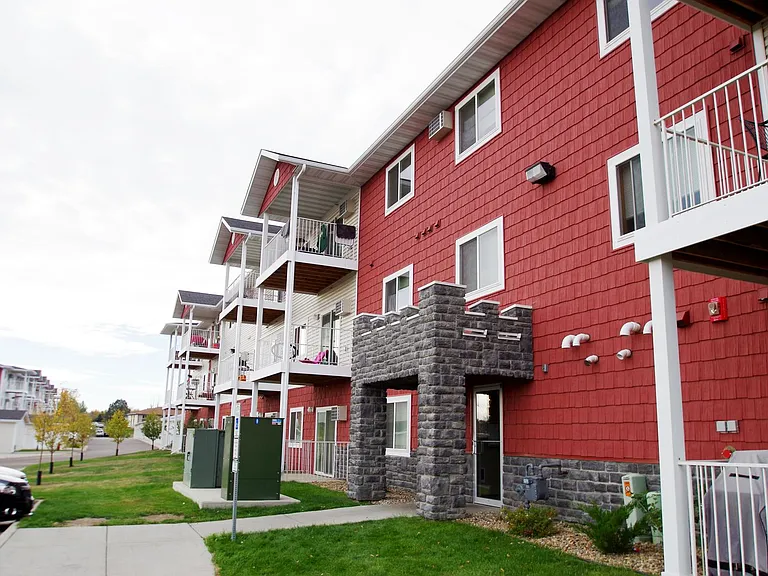 Belcastle Apartments — Photo 55