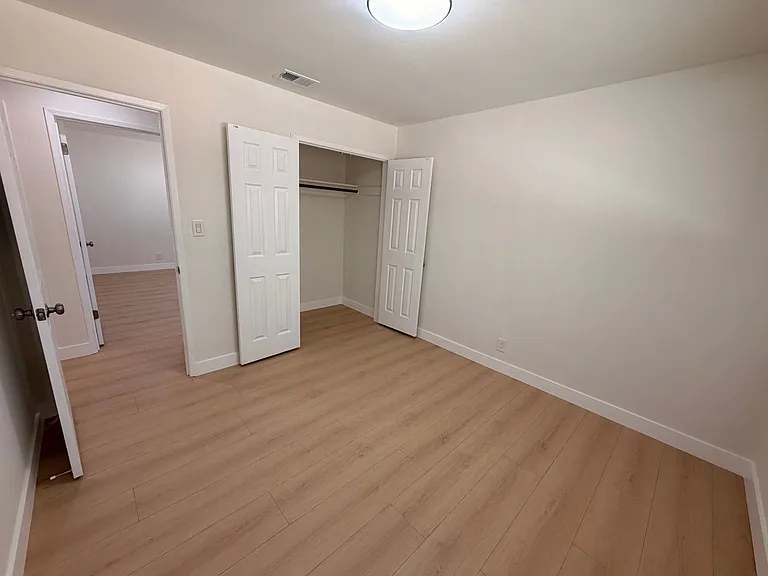EBN T 10121 — Photo 21