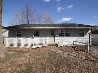 27 Garnette Dr, Belleville, IL 62220