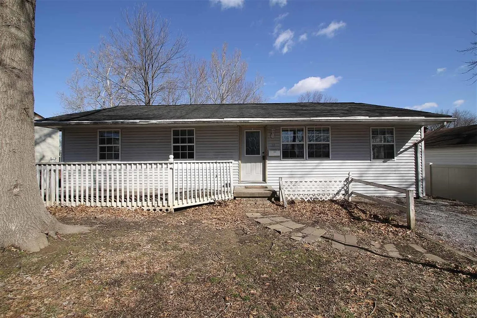 27 Garnette Dr photo 1